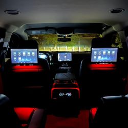 Luxury Vip Transportation - Inside our Yukon SXL