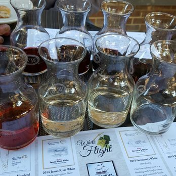 The Williamsburg Winery - One flight of white and one of red...we shared them and enjoyed all - Hotels Near Me - Williamsburg, Virginia The Williamsburg Winery - One flight of white and one of red...we shared them and enjoyed all - Hotels Near Me - Williamsburg, Virginia