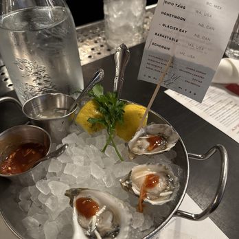 Fishing With Dynamite - Oysters (dealers choice - meaning I let the bartender select) - Seafood Near Me - Manhattan Beach, California