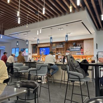 American Express Centurion Lounge - Bar - Airport Lounges Near Me - Houston, Texas American Express Centurion Lounge - Bar - Airport Lounges Near Me - Houston, Texas
