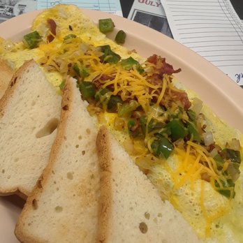Fitz On Main - Breakfast omelet with toast - American Near Me - Kernersville, North Carolina