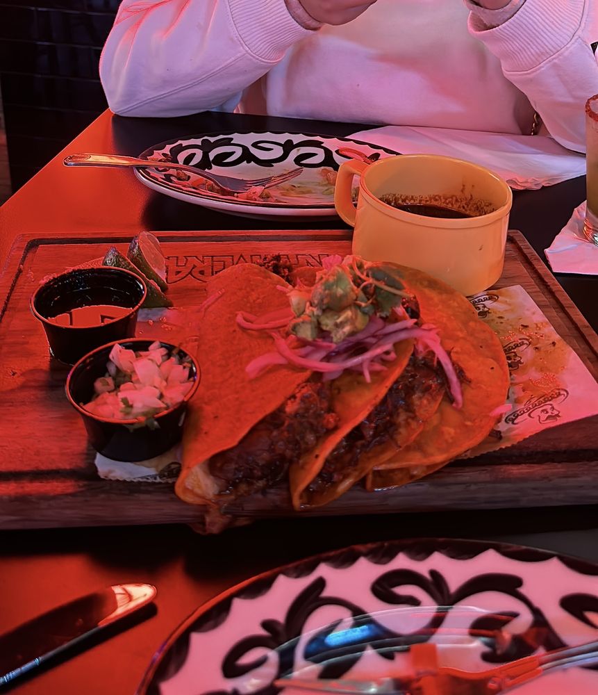 KALAVERAS 82 Photos & 61 Reviews 340 3rd Ave, Chula Vista