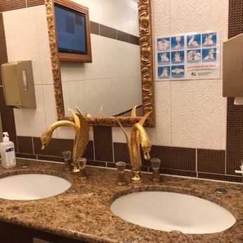 Café Imperial - Delightful bathroom decor - Czech Near Me - Prague, Puerto Rico Café Imperial - Delightful bathroom decor - Czech Near Me - Prague, Puerto Rico