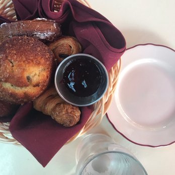 Le Diplomate - Breakfast pastries - Brasseries Near Me - Washington, DC, District of Columbia