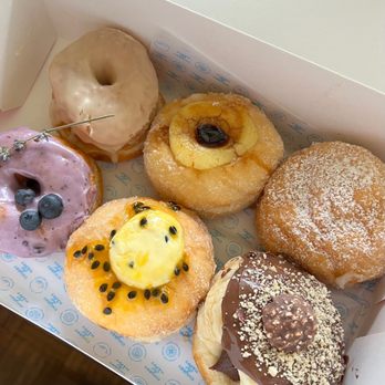Chubby Baker - Brown Butter, Crème Brûlée, Young Coconut, Blueberry Lavender, Passionfruit Cheesecake, Ferrero Rocher - Desserts Near Me - Orem, Utah