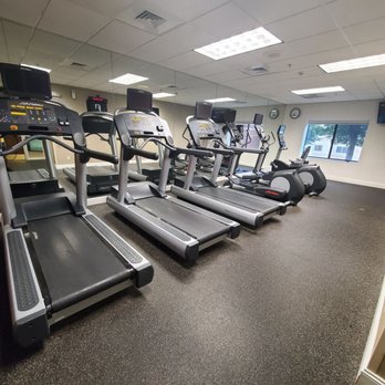 Courtyard by Marriott Hickory - Gym - Hotels Near Me - Hickory, North Carolina