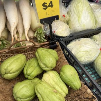 Honolulu Farmers' Market - Farmers Market Near Me - Honolulu, Hawaii