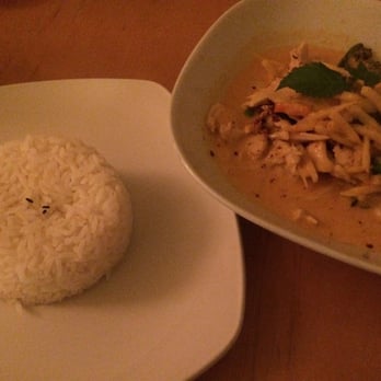 Pusadee's Garden - Red curry with chicken - Thai Near Me - Pittsburgh, Pennsylvania