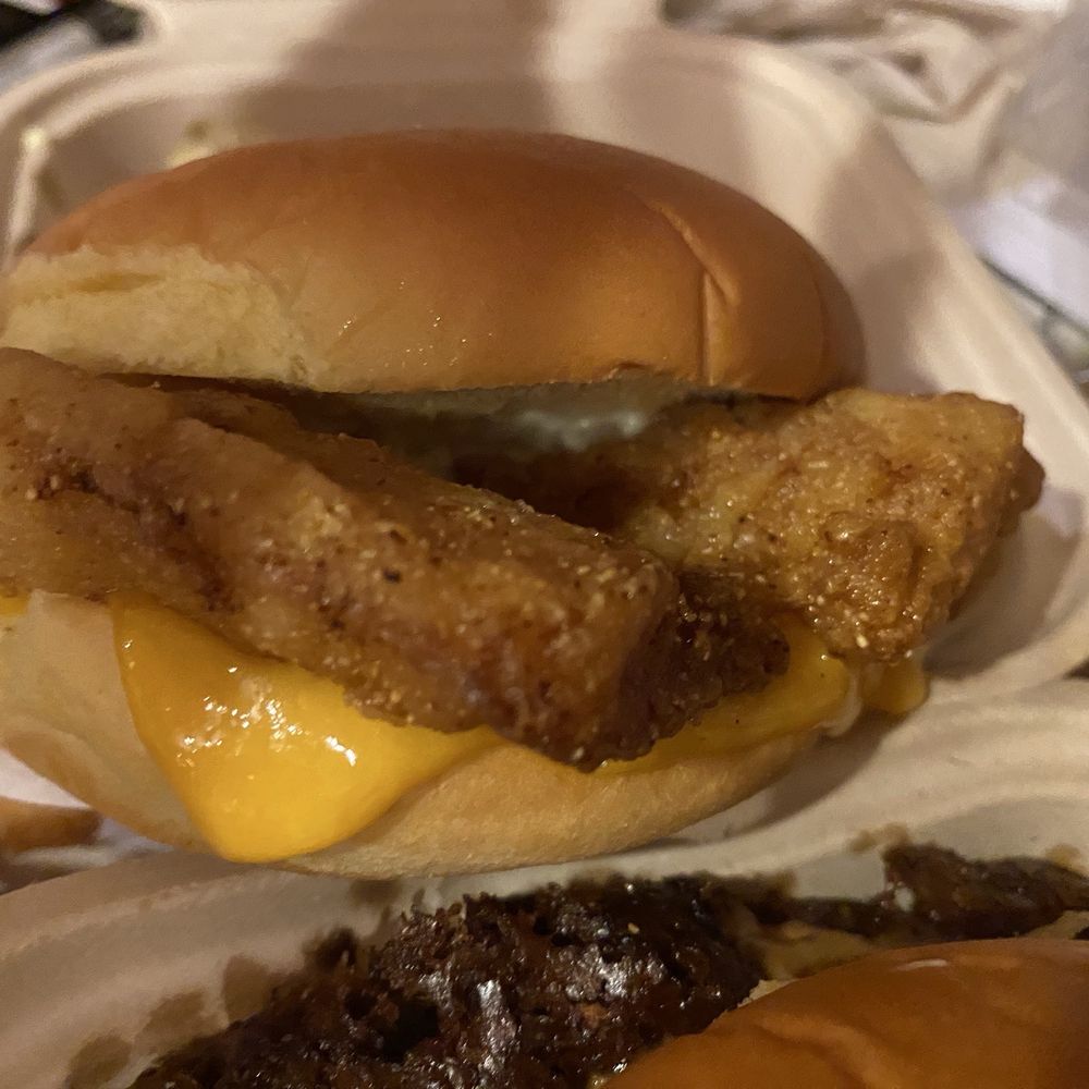 Love Hour - Fish filet sandwich $10. (11/2025) - Burgers Near Me - Los Angeles, California