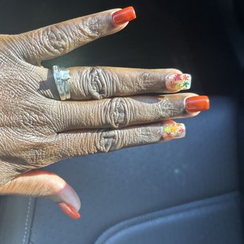 New Nails - Nail Salons Near Me - Chester, Virginia