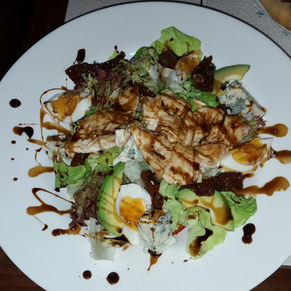 Mon Ami - Grilled & marinated chicken salad w/balsamic. Also had avocado, egg, cucumbers, sun-dried tomatoes, red peppers & bleu cheese chunks! - Mediterranean Near Me - Prague, Puerto Rico