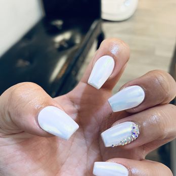 Double OO Nails & Spa - Unicorn Chrome. - Nail Salons Near Me - Corona, California Double OO Nails & Spa - Unicorn Chrome. - Nail Salons Near Me - Corona, California
