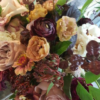 Flower Girl Em - Bouquet - Floral Designers Near Me Flower Girl Em - Bouquet - Floral Designers Near Me