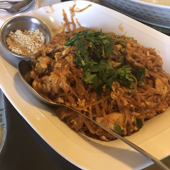 White Elephant Thai Cuisine - Thai Near Me - Calgary, Alberta White Elephant Thai Cuisine - Thai Near Me - Calgary, Alberta
