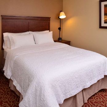 Hampton Inn Lincoln - Guest room - Hotels Near Me - Lincoln, Illinois Hampton Inn Lincoln - Guest room - Hotels Near Me - Lincoln, Illinois