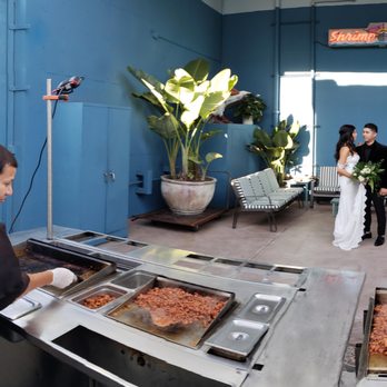 Valentine - Gourmet taco cart catering by SOHOTACO.com for a beautiful wedding in the patio or courtyard area of Valentine DTLA. - Venues & Event Spaces Near Me - Los Angeles, California Valentine - Gourmet taco cart catering by SOHOTACO.com for a beautiful wedding in the patio or courtyard area of Valentine DTLA. - Venues & Event Spaces Near Me - Los Angeles, California