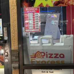 Wrong store hours on Yelp