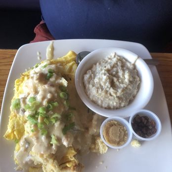 Berry Fresh Cafe - Chicken and biscuit omelet - Breakfast & Brunch Near Me - Stuart, Florida Berry Fresh Cafe - Chicken and biscuit omelet - Breakfast & Brunch Near Me - Stuart, Florida