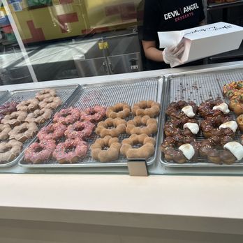 Devil & Angel Desserts - Ice Cream & Frozen Yogurt Near Me - Milpitas, California