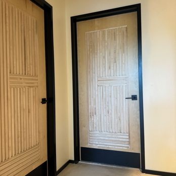 Salon Per Se - Bathroom area - Hair Salons Near Me - Houston, Texas Salon Per Se - Bathroom area - Hair Salons Near Me - Houston, Texas