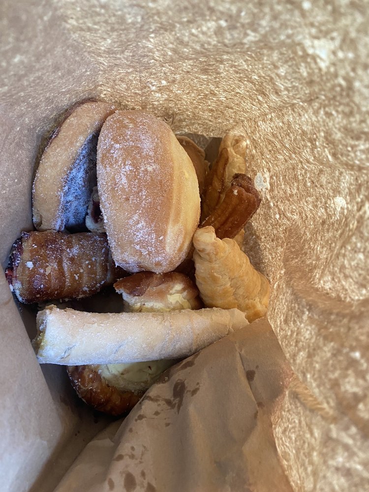 JUQUILITA BAKERY Updated October 2024 12 Reviews 325 S Cumberland