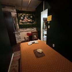 Emerald Massage