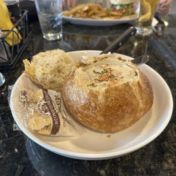 Sisu Brewing - Clam chowder bowl - Brewpubs Near Me - Astoria, Oregon