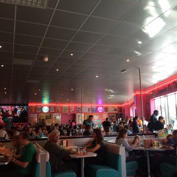 Tommy's Diner - Cafes Near Me - Les Clayes sous Bois, 78 Tommy's Diner - Cafes Near Me - Les Clayes sous Bois, 78