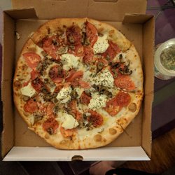 Eli's Bistro - The margharita with some add ons