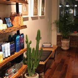 Hawthorn Salon Image