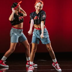 Dance Precisions - Let's get groovy with our Hip Hop.