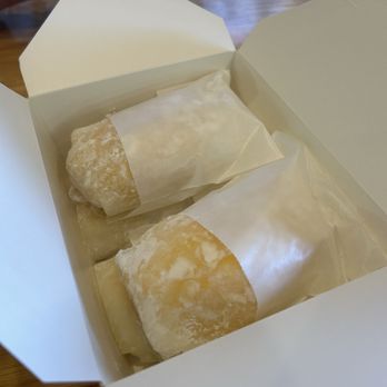 Moignet  A Social Cafe - Mango mochi - Bakeries Near Me - Las Vegas, Nevada