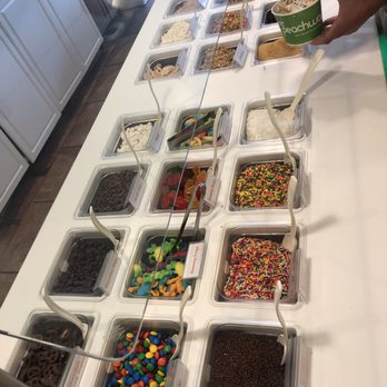 Peachwave - Ice Cream & Frozen Yogurt Near Me - Bronx, New York