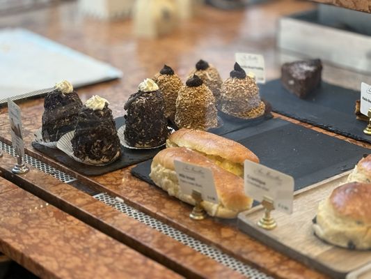 Aux Merveilleux de Fred by null