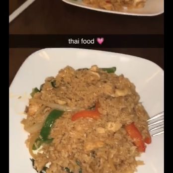 RaKang - F2. Basil Fried Rice - Thai Near Me - Long Beach, New York