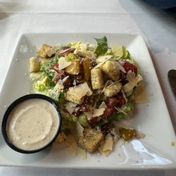Sylvan Lake Lodge Restaurant - House salad was refreshing