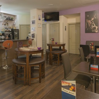 El Encanto - Nuestro Local - Cocktail Bars Near Me - Alcobendas, M
