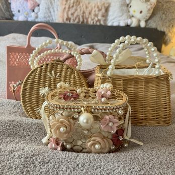 Allure Accents - Purses from allure accents - Women's Clothing Near Me - San Jose, California Allure Accents - Purses from allure accents - Women's Clothing Near Me - San Jose, California