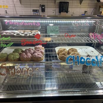 Beard Papa's - Options available at the time - Desserts Near Me - Denver, Colorado Beard Papa's - Options available at the time - Desserts Near Me - Denver, Colorado