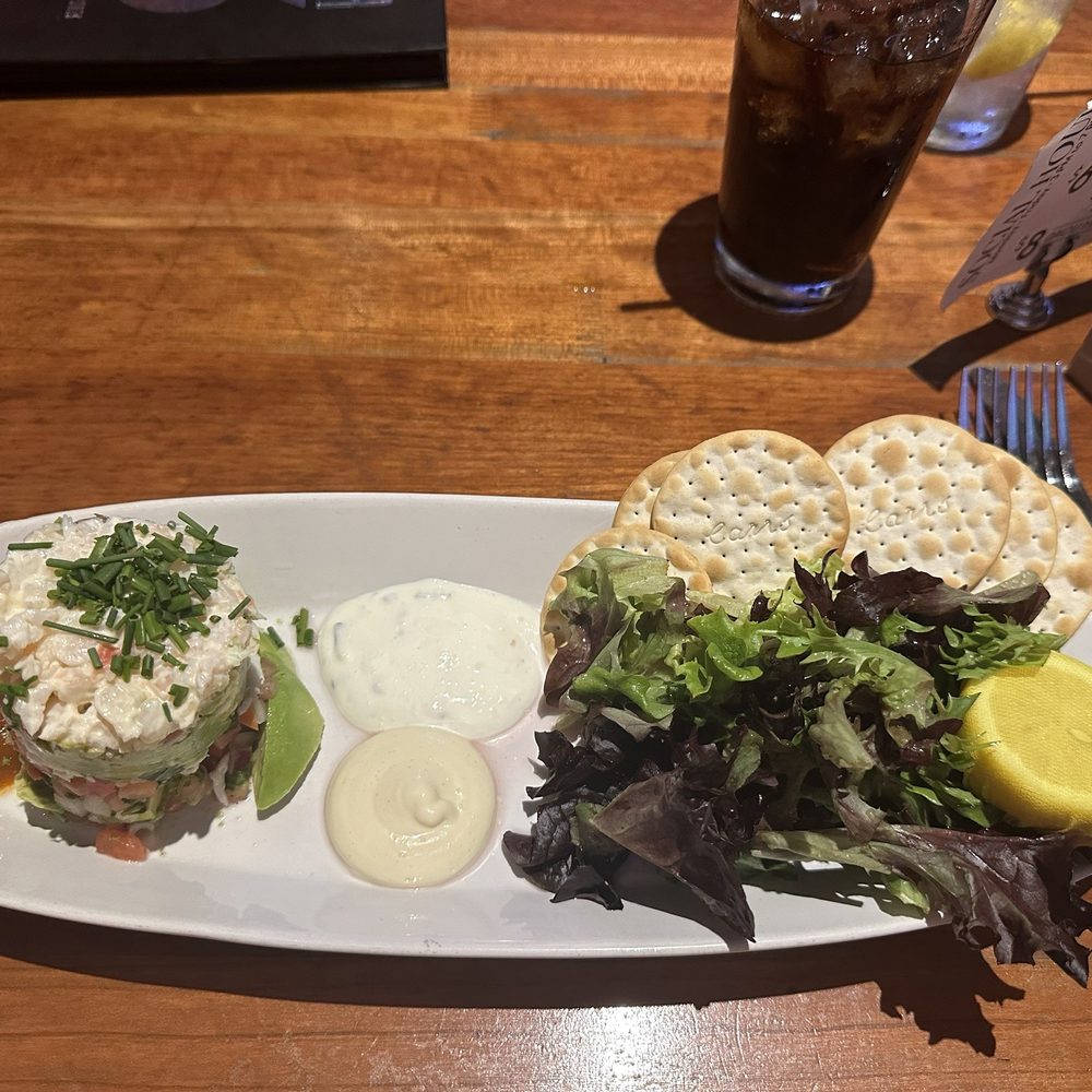 Cover 3 - Round Rock - Salad with seafood tower - Sports Bars Near Me - Round Rock, Texas