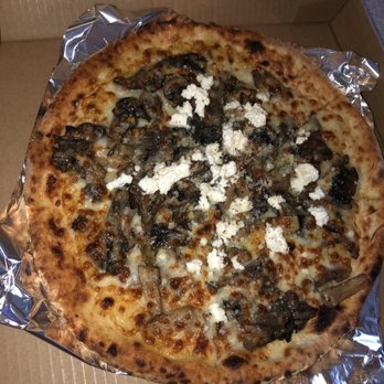 Rigo - Funghi pizza - Spanish Near Me - Honolulu, Hawaii Rigo - Funghi pizza - Spanish Near Me - Honolulu, Hawaii