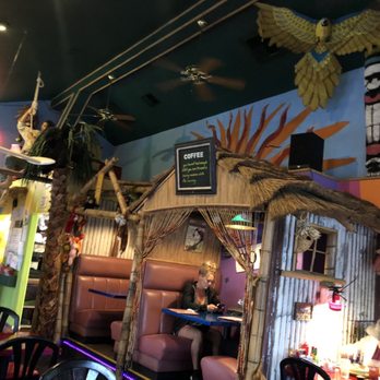 Hazel's Good Eats - Tiki booths - Breakfast & Brunch Near Me - Clarkston, Washington