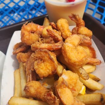 Johnny's Reef Restaurant - Henny Colada, Fried Shrimp with French Fries - Seafood Near Me - Bronx, New York