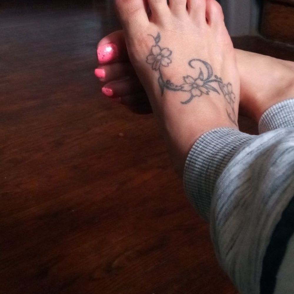 Spring Nails - Nail Salons Near Me - Philadelphia, Pennsylvania