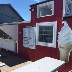 The Red Caboose - A big menu and a walk up window