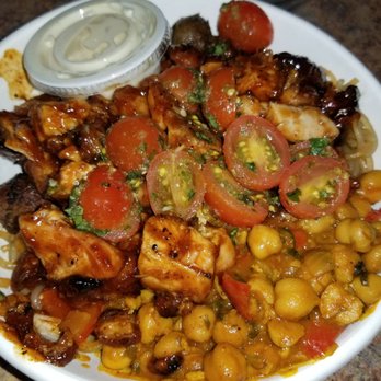 Fresh Kitchen - 6-Bowl ($13.69) sweet potato noodles, Basil mushrooms, golden spice chickpeas, BBQ chicken, kale pesto tomatoes, and creamy wht ginger sauce - New American Near Me - Lake Mary, Florida