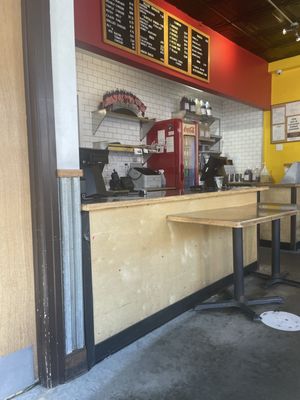 Petey's Burger by null