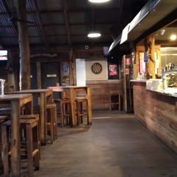 Kinross Woolshed Hotel - Inside