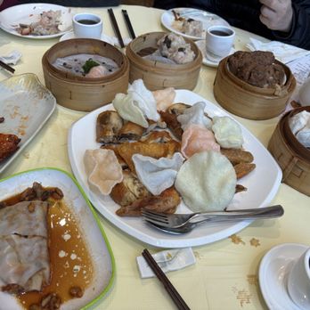 New Mandarin Seafood Restaurant - Dim Sum Near Me - Vancouver, British Columbia
