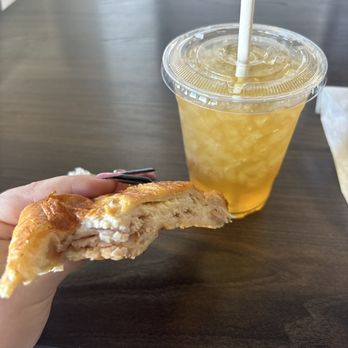 Peaberry Coffee House - Osmanthus Iced green tea with a turkey Swiss croissant - Desserts Near Me - Placentia, California Peaberry Coffee House - Osmanthus Iced green tea with a turkey Swiss croissant - Desserts Near Me - Placentia, California